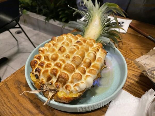 2022/6 アロハステーキハウス　Baked Waikiki - Frozen Pineapple ice cream - with hot dark rum $18