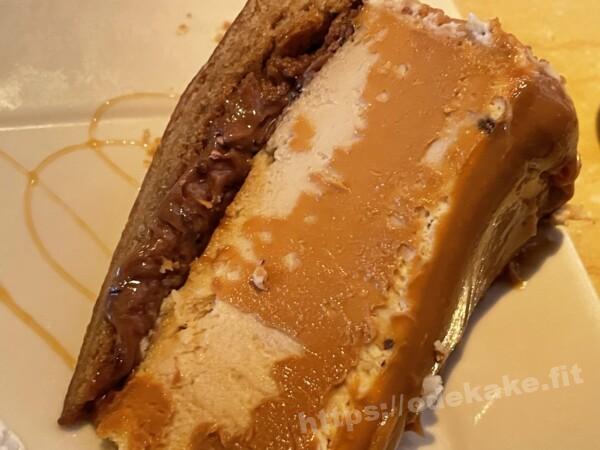 2022/6 THE CHEESE CAKE FACTORY / SALTED CARAMEL CHEESECAKE