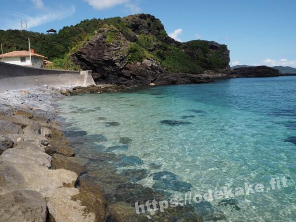 旅の写真／慶留間島の岩と綺麗な海