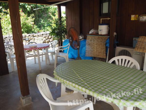 旅の写真／竹富島の「パーラーひまわり」のテーブル席