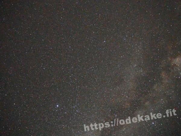 旅の写真／竹富島の集落で撮影した満天の星空と天の川